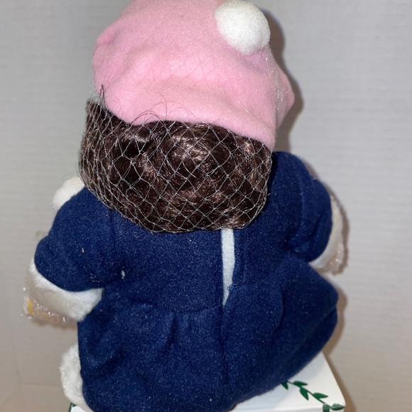 January porcelain Collection dolls  ltd box design .New  In Box , Beautiful Doll - Picture 2 of 7